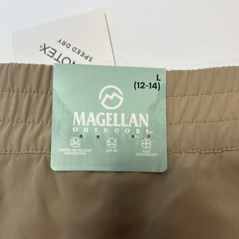 NWT Magellan Girls Large Tan Skort with Pockets